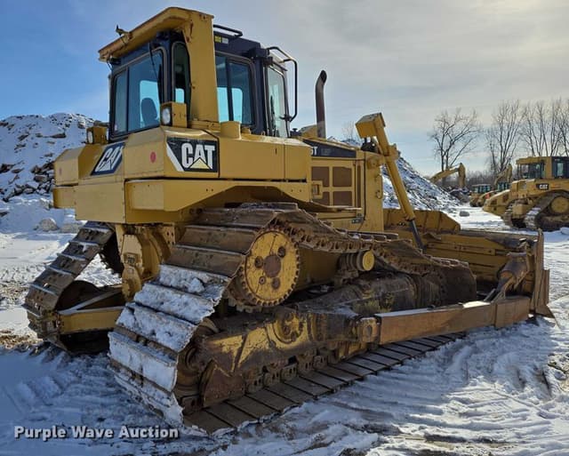 Image of Caterpillar D6T LGP equipment image 4