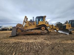 2010 Caterpillar D8T Image