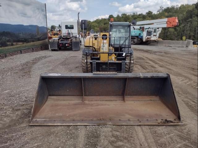 Image of Caterpillar TH255 equipment image 1