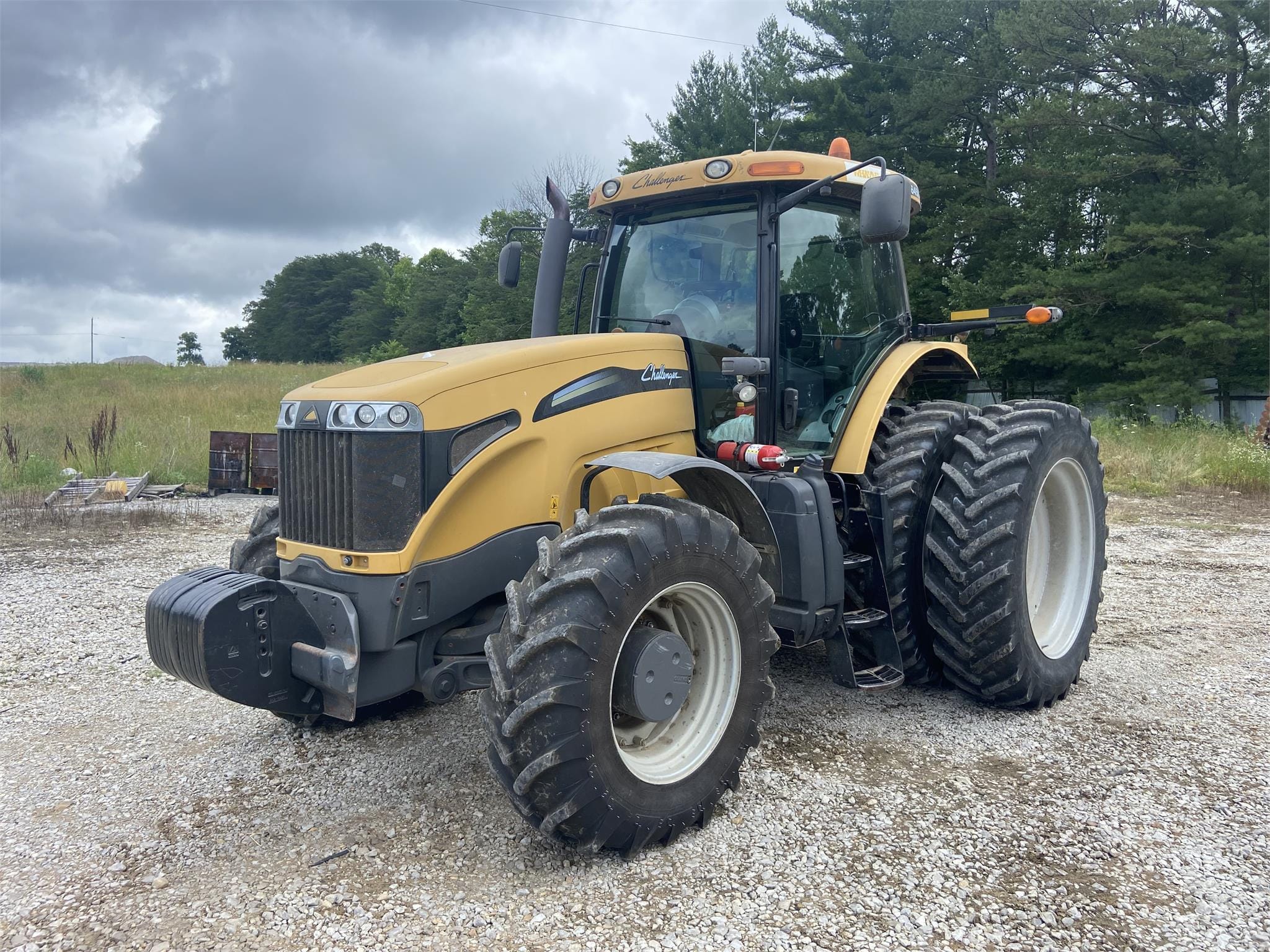 2010 Challenger MT645C Equipment Image0