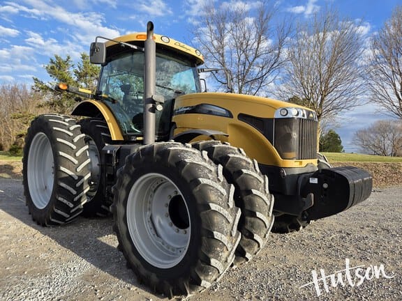 2010 Challenger MT655C Equipment Image0