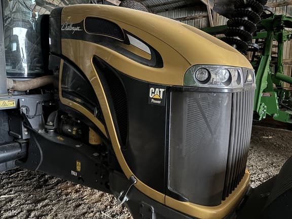 Image of Challenger MT765C equipment image 4