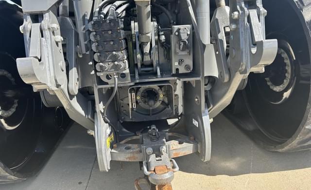 Image of Challenger MT855C equipment image 3