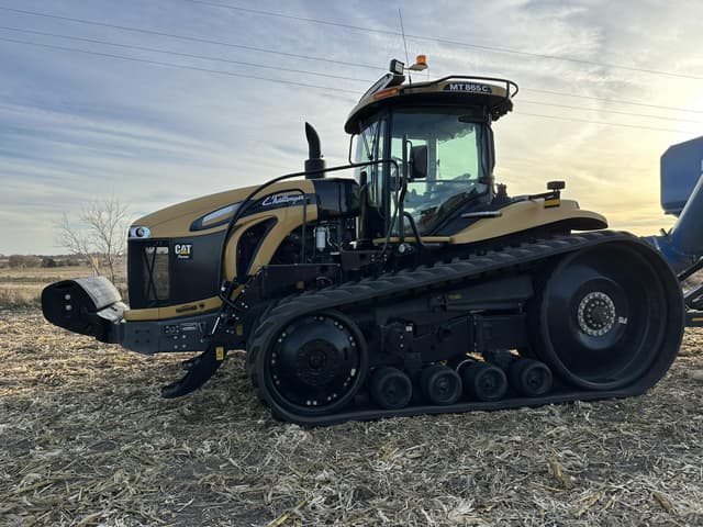 Image of Challenger MT865C equipment image 4