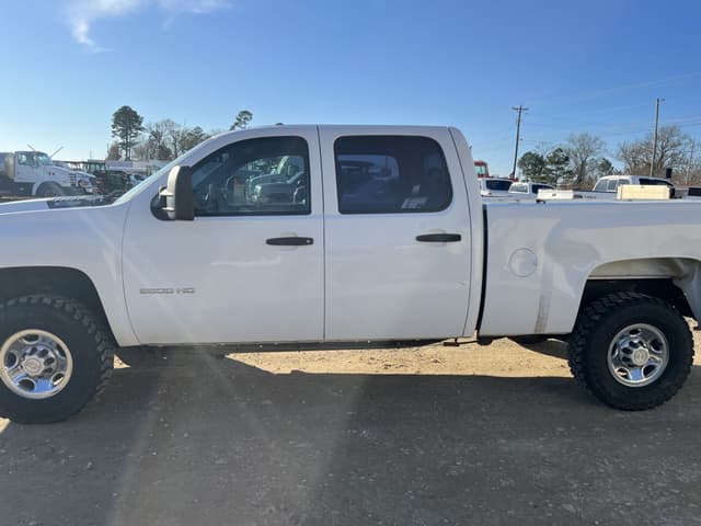 Image of Chevrolet 2500HD equipment image 1