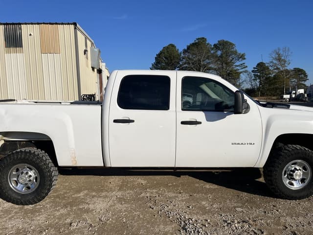 Image of Chevrolet 2500HD equipment image 4