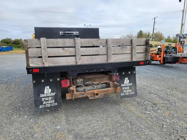 Image of Chevrolet 3500HD equipment image 4