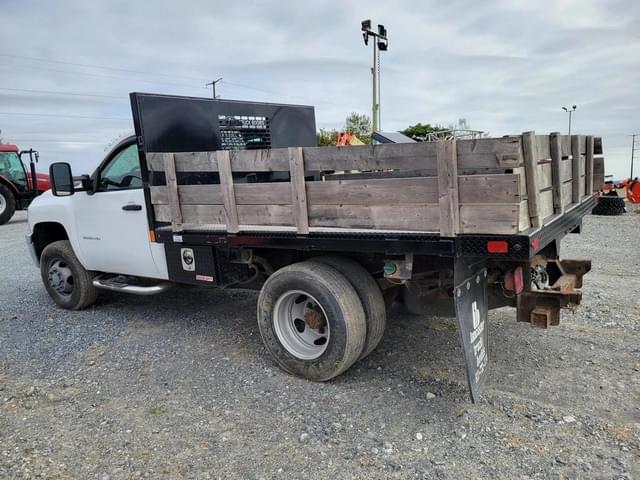 Image of Chevrolet 3500HD equipment image 3