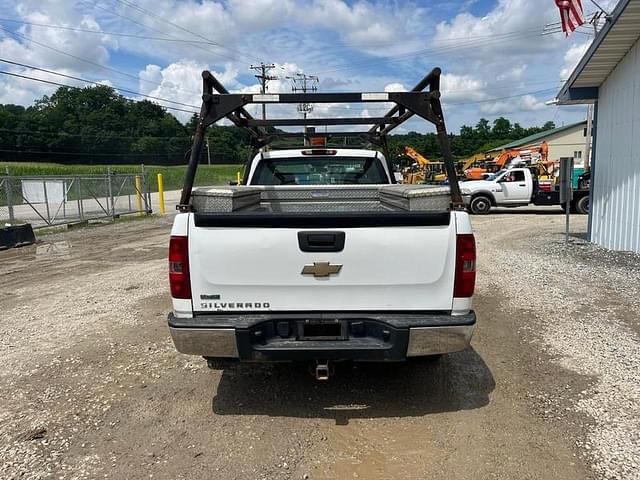 Image of Chevrolet 1500 equipment image 3