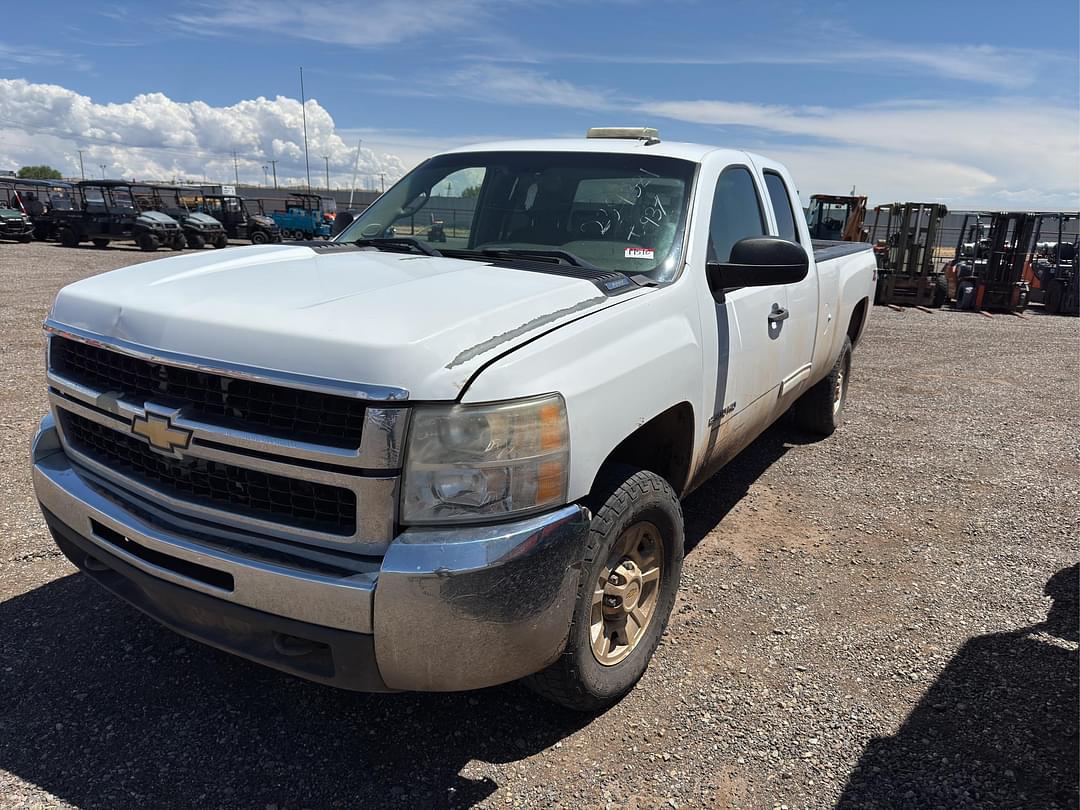 Image of Chevrolet 2500 Primary image