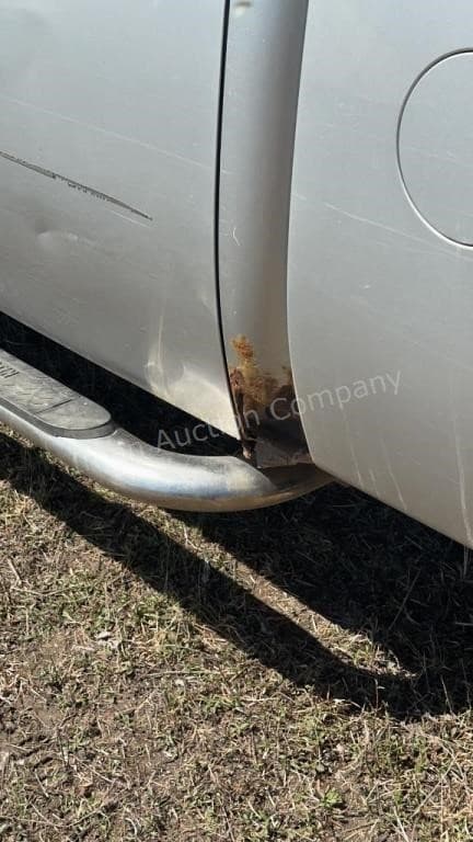 Image of Chevrolet 2500HD equipment image 4