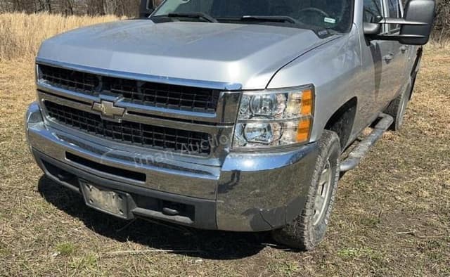 Image of Chevrolet 2500HD equipment image 1