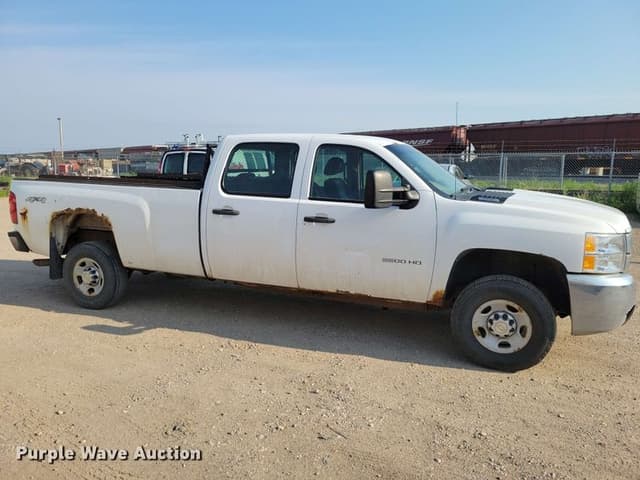 Image of Chevrolet 2500HD equipment image 3