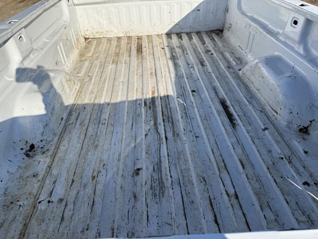 Image of Chevrolet 2500HD equipment image 4