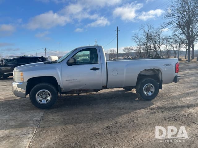 Image of Chevrolet 2500HD equipment image 3