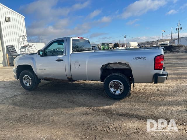 Image of Chevrolet 2500HD equipment image 4