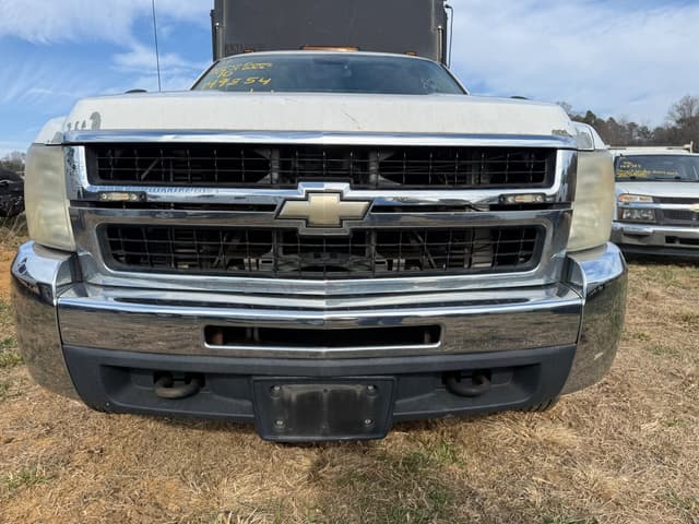 Image of Chevrolet 3500HD equipment image 2