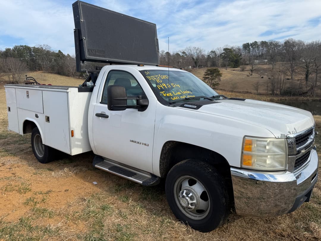 Image of Chevrolet 3500HD Primary image
