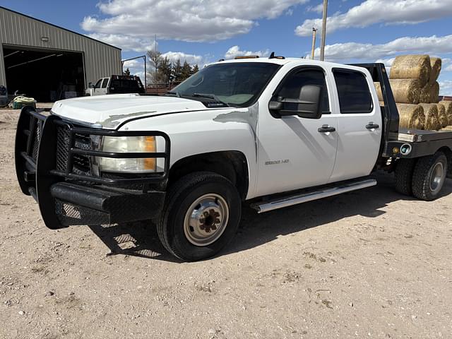 Image of Chevrolet 3500 equipment image 3