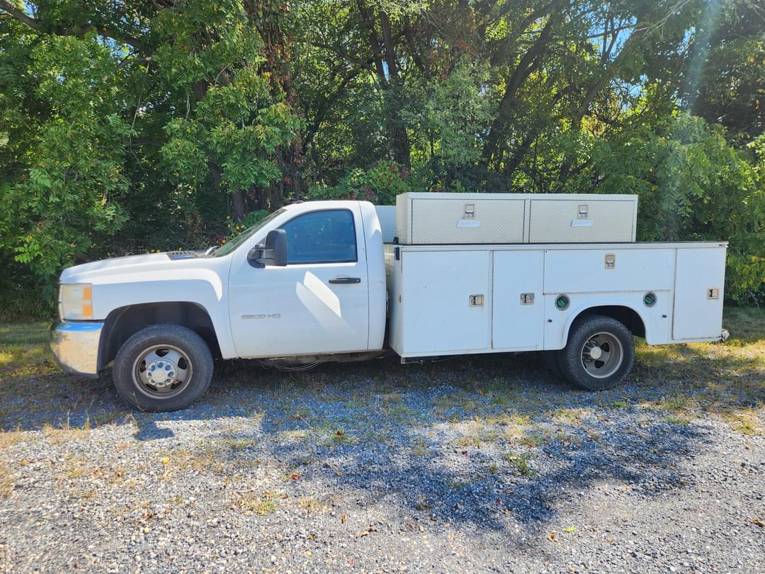 Image of Chevrolet 3500 Primary image