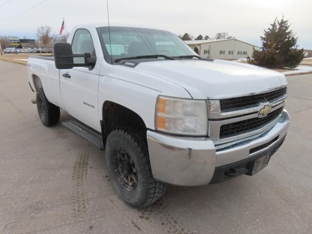 Image of Chevrolet 3500HD equipment image 3