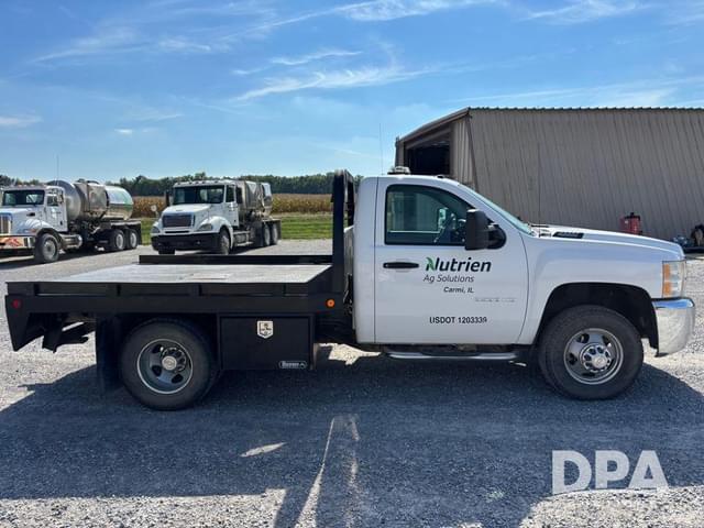 Image of Chevrolet 3500HD equipment image 2