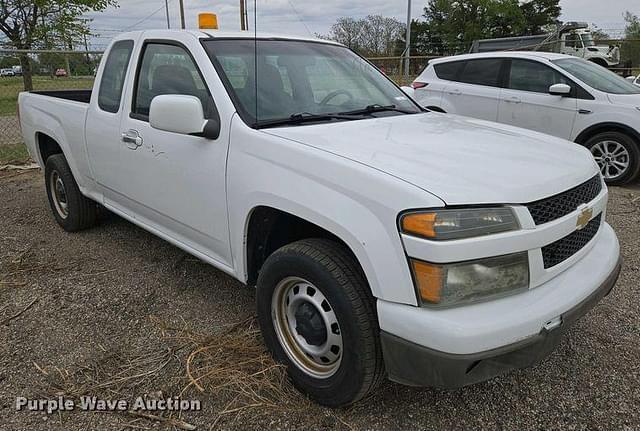 Image of Chevrolet Colorado equipment image 2