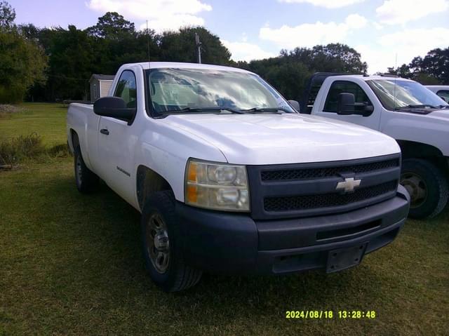 Image of Chevrolet Silverado equipment image 4