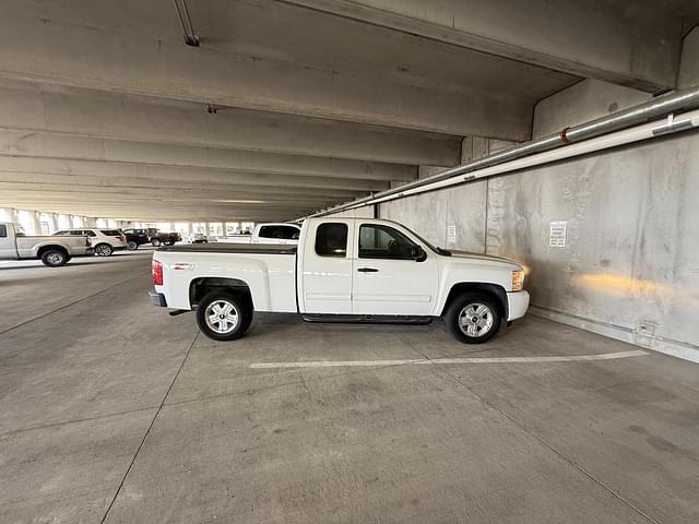 Image of Chevrolet 1500 equipment image 4