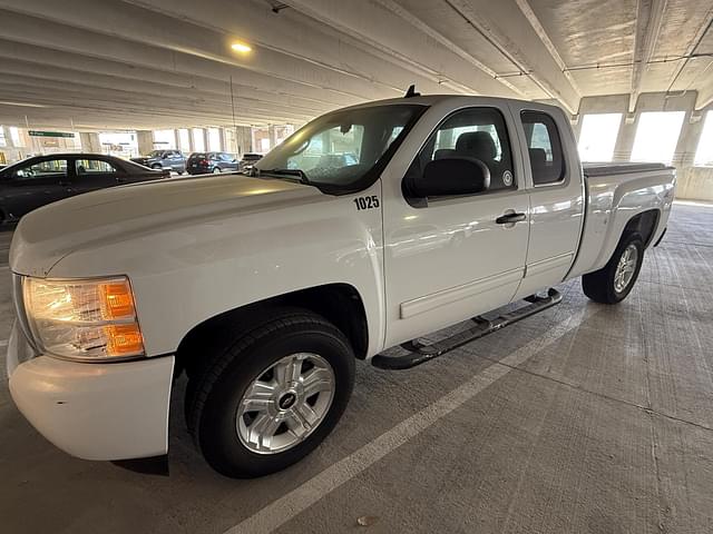 Image of Chevrolet 1500 equipment image 1