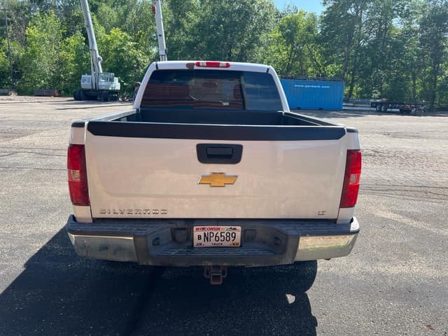 Image of Chevrolet 1500 equipment image 3