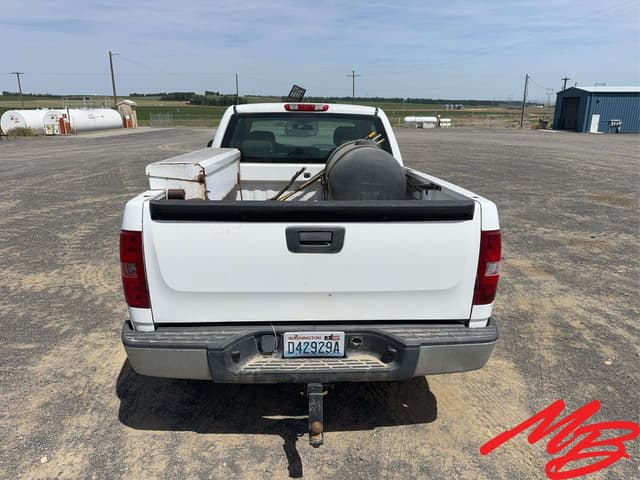 Image of Chevrolet 1500 equipment image 3