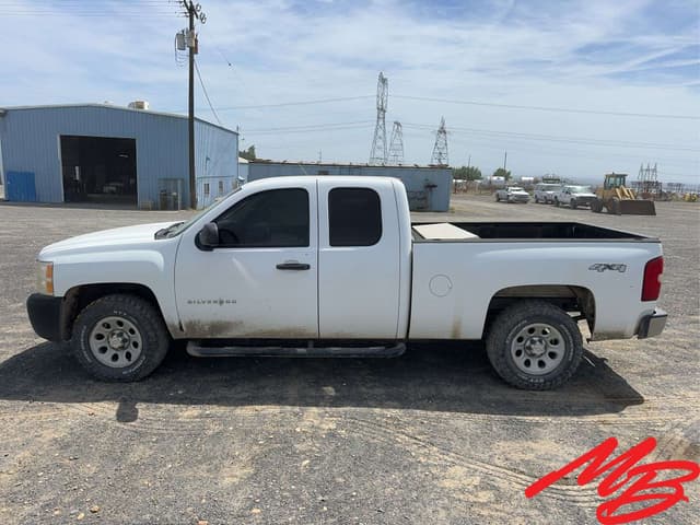 Image of Chevrolet 1500 equipment image 1