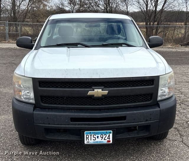 Image of Chevrolet 1500 equipment image 1