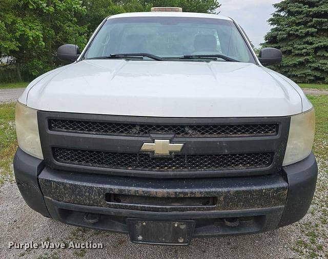 Image of Chevrolet 1500 equipment image 1