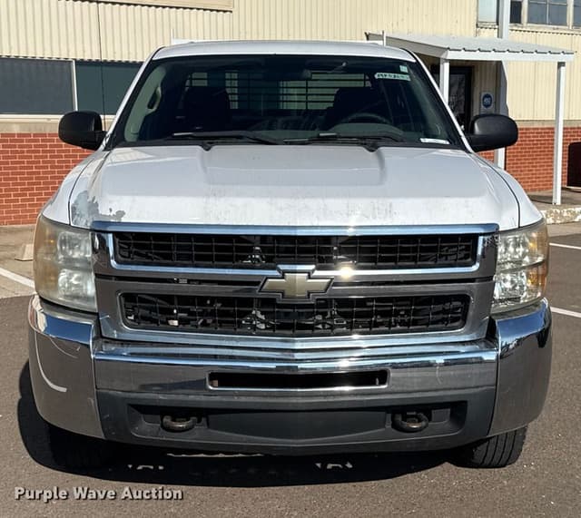 Image of Chevrolet 2500 equipment image 1