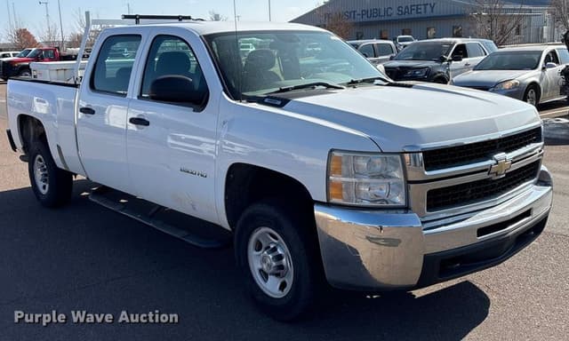 Image of Chevrolet 2500 equipment image 2