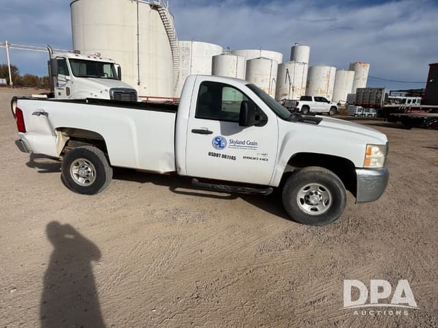 Image of Chevrolet 2500HD equipment image 1