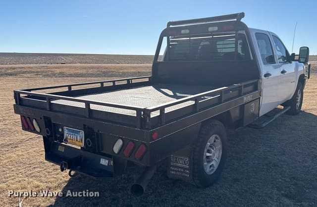 Image of Chevrolet 2500HD equipment image 4