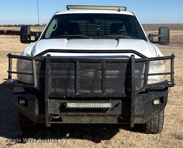 Image of Chevrolet 2500HD equipment image 1