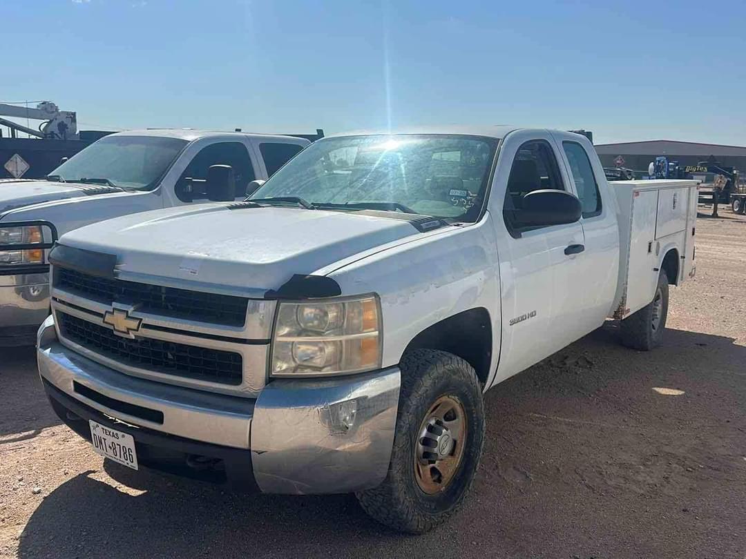 Image of Chevrolet 3500 Primary image