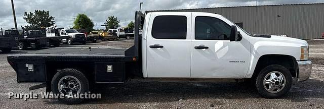 Image of Chevrolet 3500HD equipment image 3