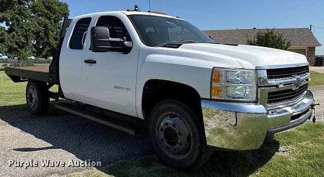 Image of Chevrolet 3500HD equipment image 2