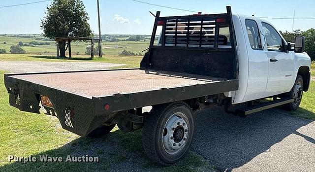 Image of Chevrolet 3500HD equipment image 4