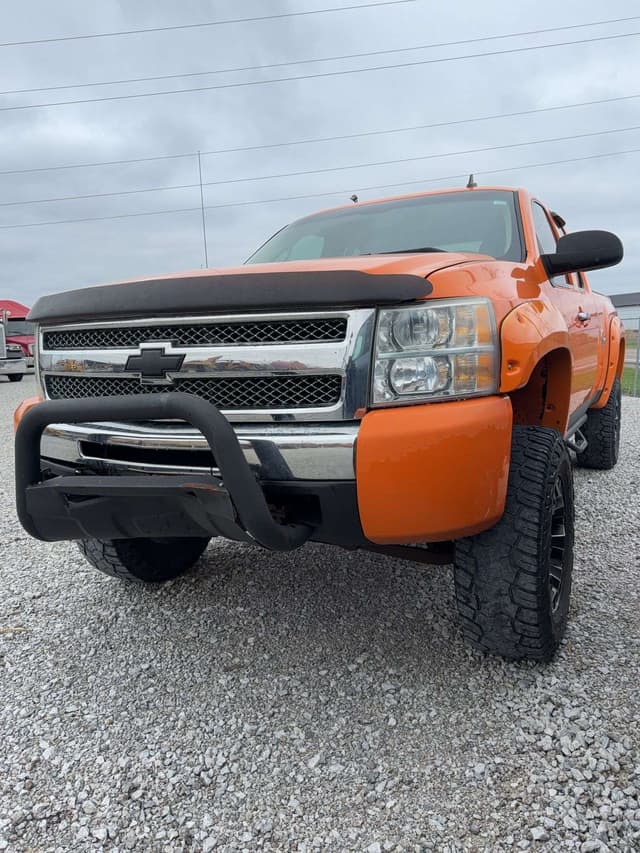 Image of Chevrolet 1500 equipment image 3