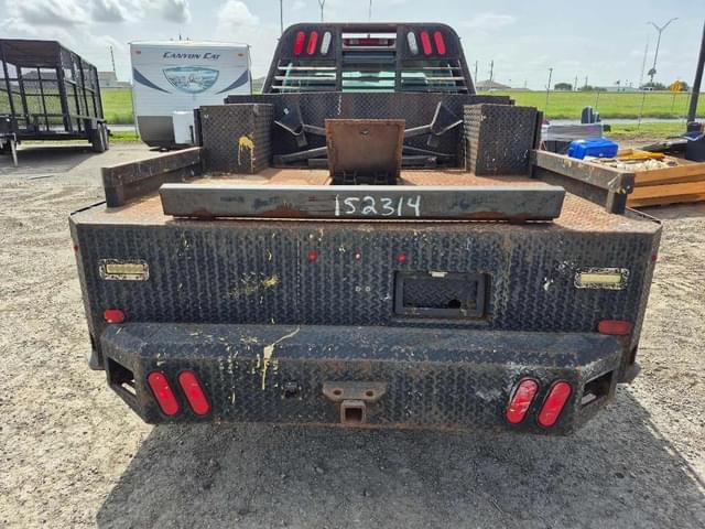 Image of Chevrolet Silverado equipment image 4