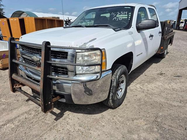 Image of Chevrolet Silverado equipment image 1
