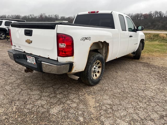 Image of Chevrolet 1500 equipment image 3