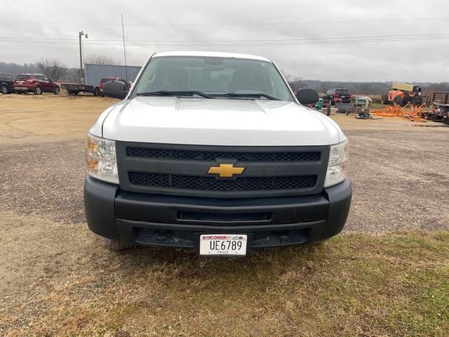 Image of Chevrolet 1500 equipment image 1