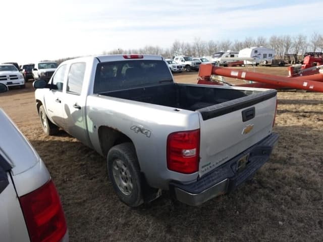 Image of Chevrolet 1500 equipment image 3